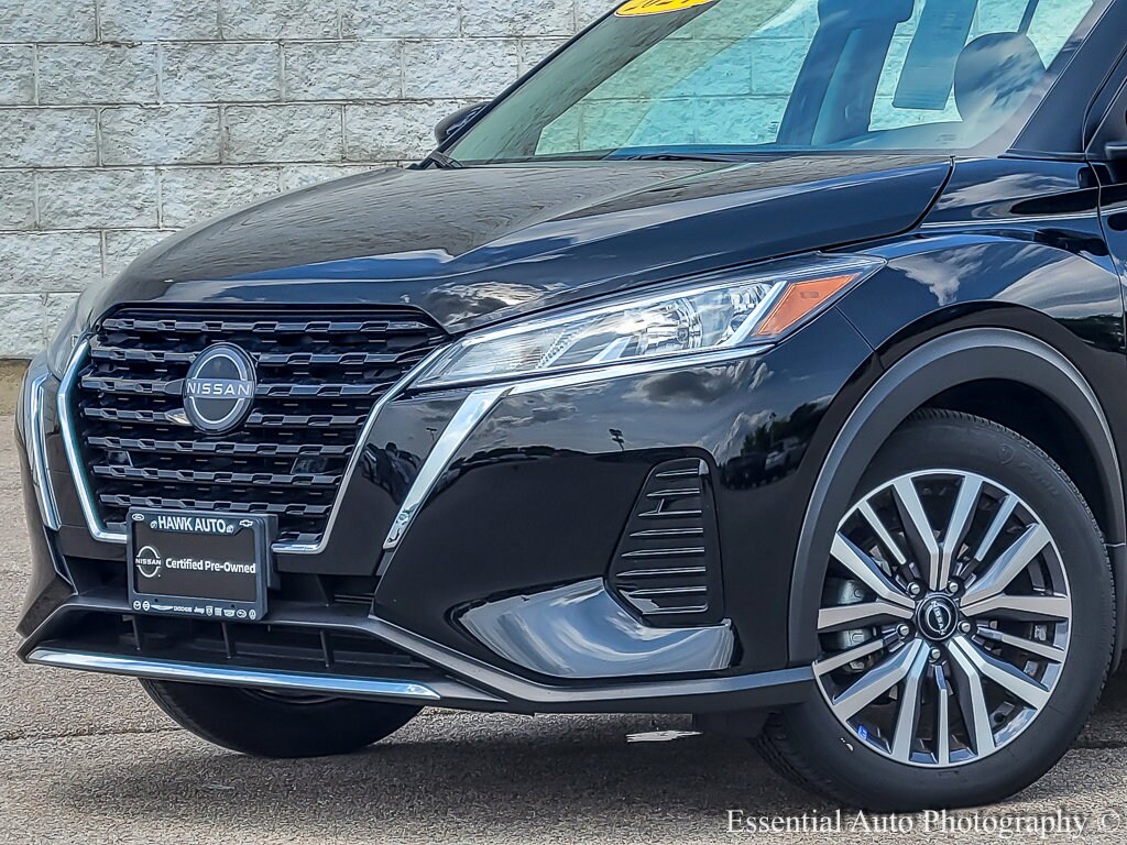 2024 Nissan Kicks SV photo 2