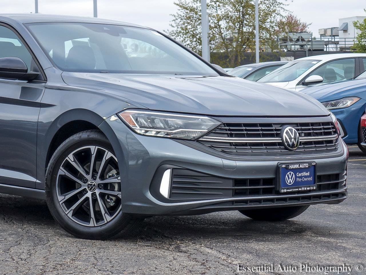 Used 2024 Volkswagen Jetta Sport with VIN 3VWBM7BU9RM053860 for sale in Plainfield, IL