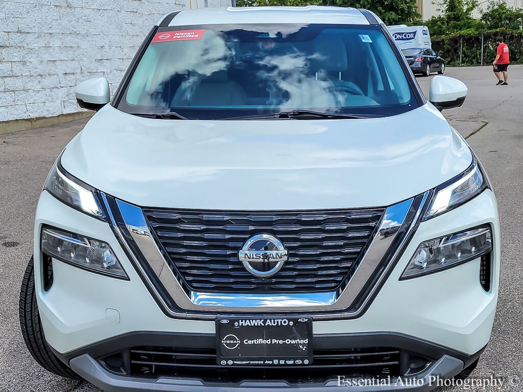 2021 Nissan Rogue SV photo 4