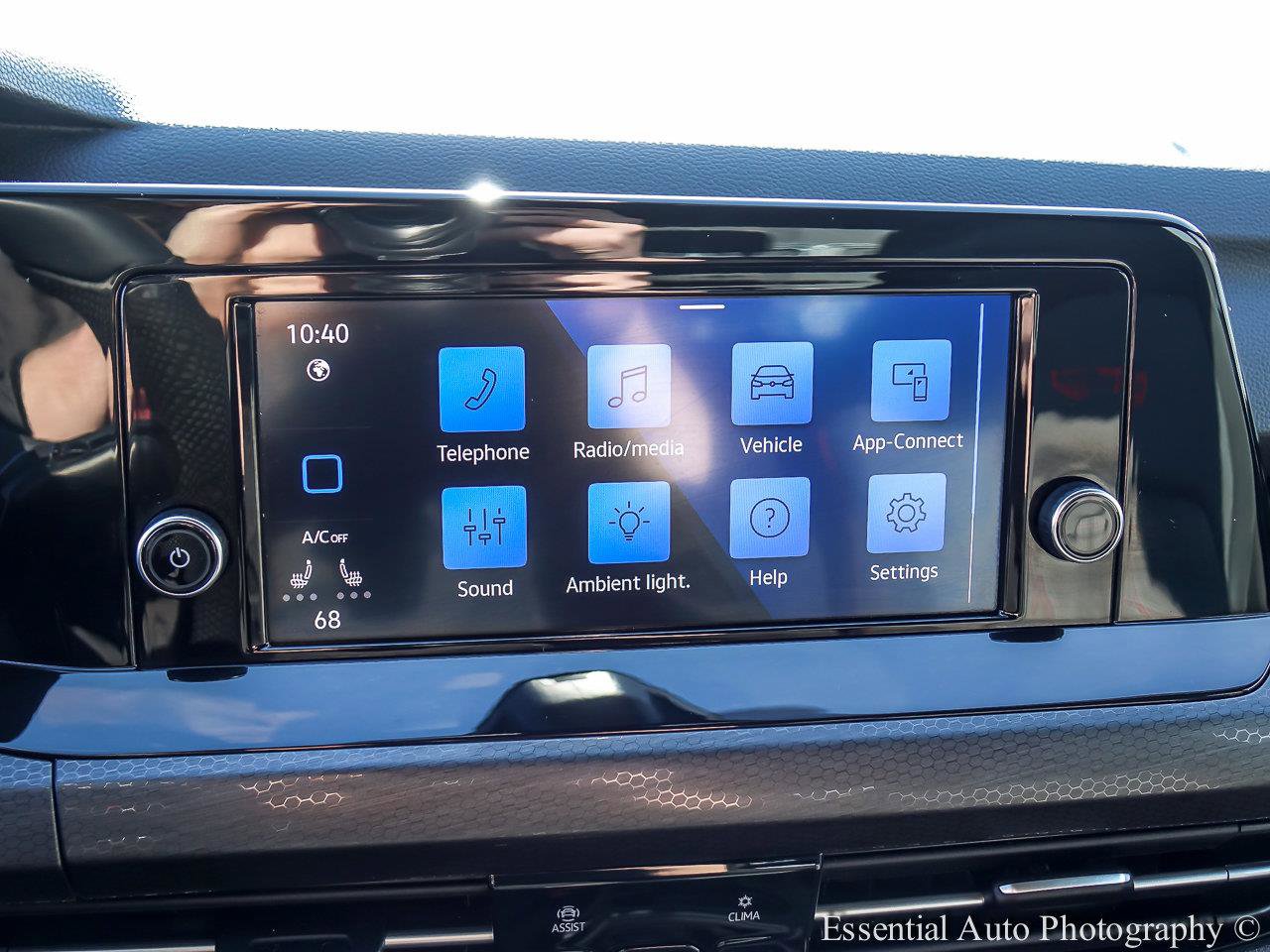 2023 VOLKSWAGEN GOLF GTI - Image 13