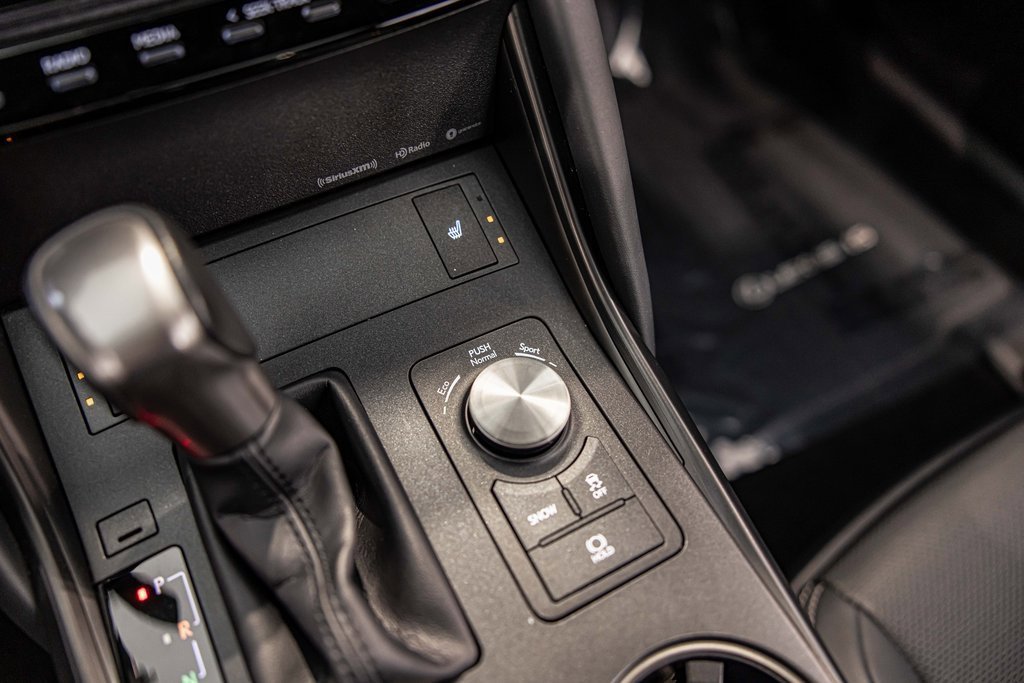 2024 LEXUS IS - Image 31