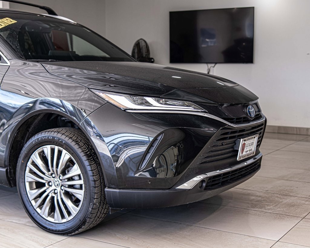 2022 TOYOTA VENZA - Image 3