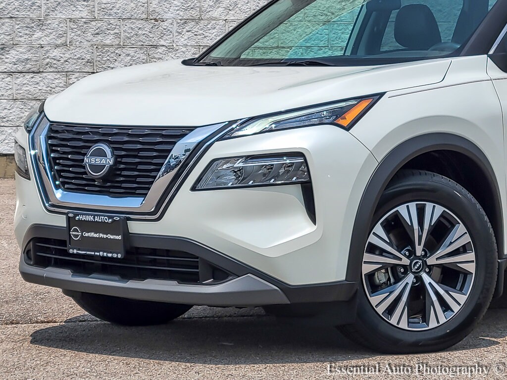 2023 Nissan Rogue SV photo 2
