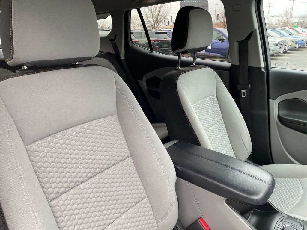 2020 GMC TERRAIN - Image 11