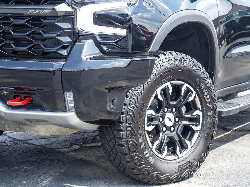 2024 Chevrolet Silverado 1500 ZR2 photo 3
