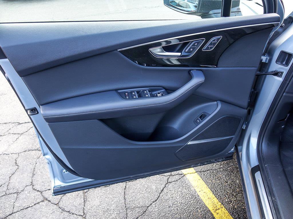 2024 AUDI Q7 - Image 30