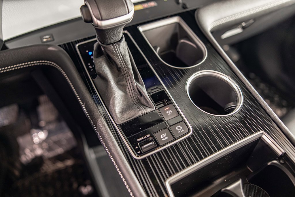 2025 TOYOTA SIENNA - Image 30