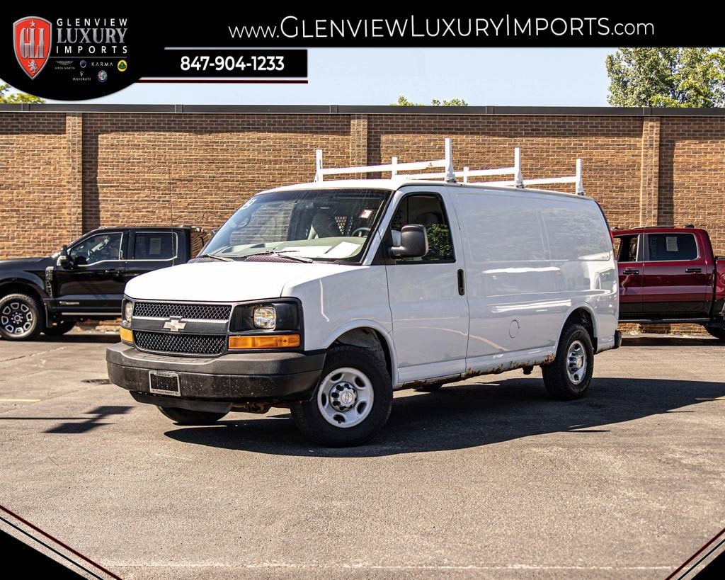 2009 Chevrolet Express 2500 Work Van HD's photo