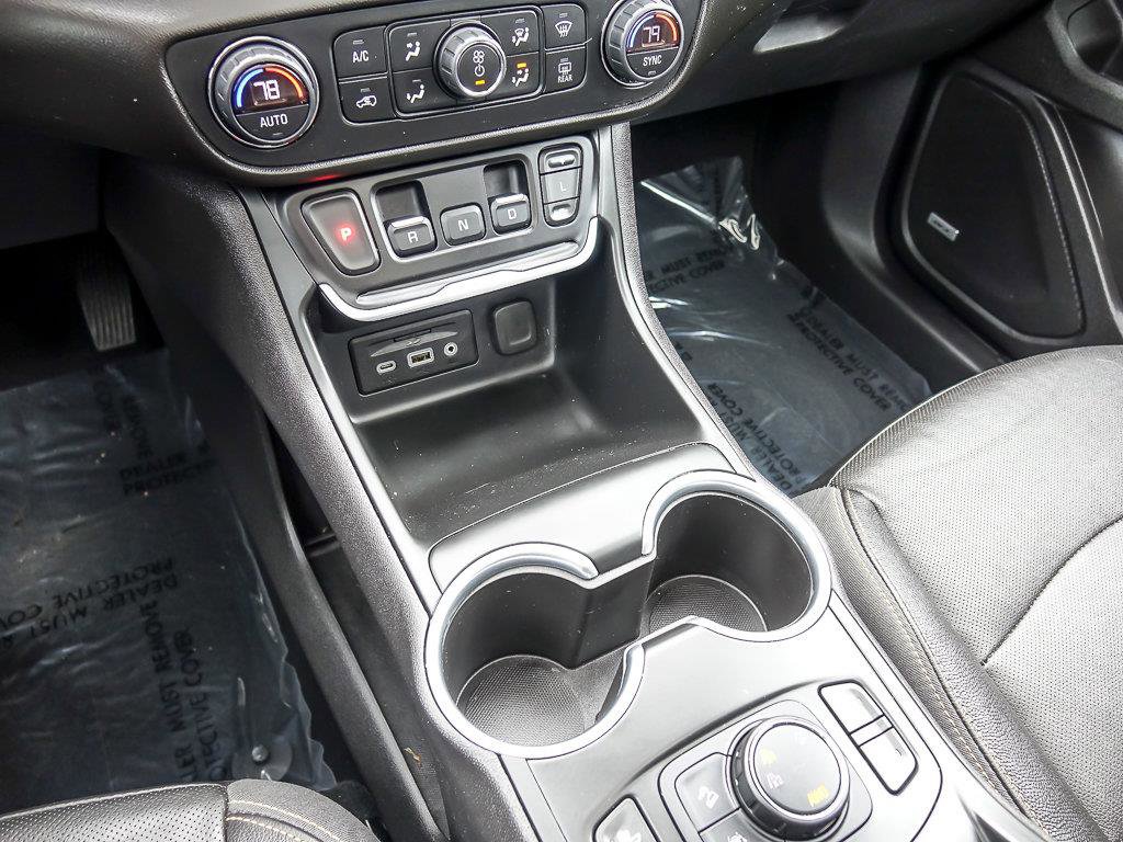 2021 GMC TERRAIN - Image 25