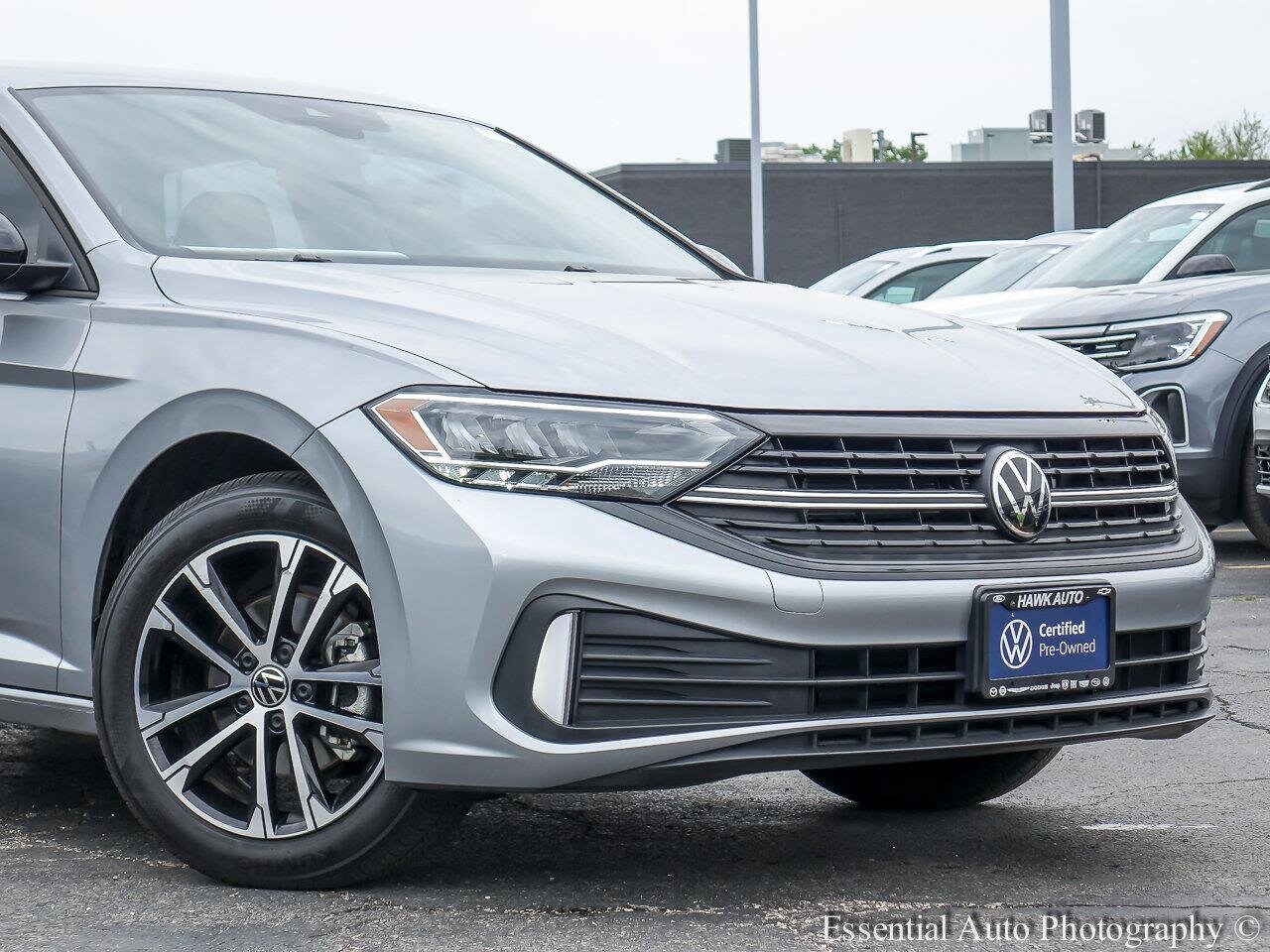 Certified 2024 Volkswagen Jetta Sport with VIN 3VWBM7BU8RM097154 for sale in Plainfield, IL