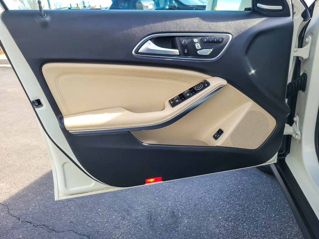 2018 MERCEDES-BENZ GLA-CLASS - Image 15