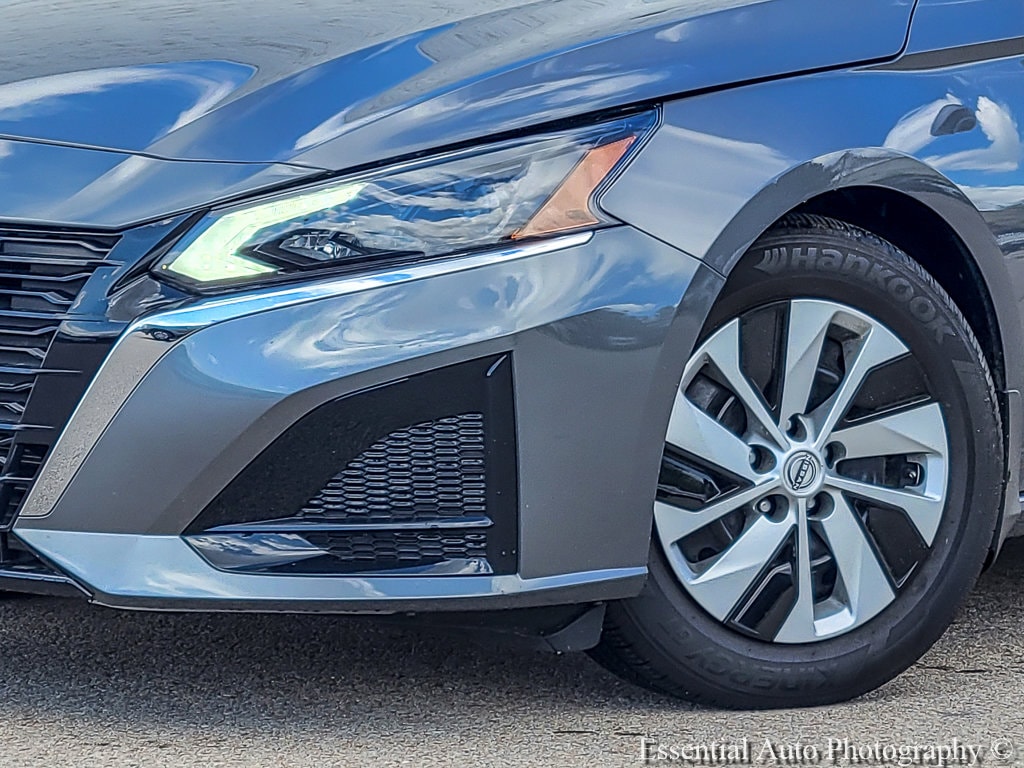 Used 2025 Nissan Altima S S FWD