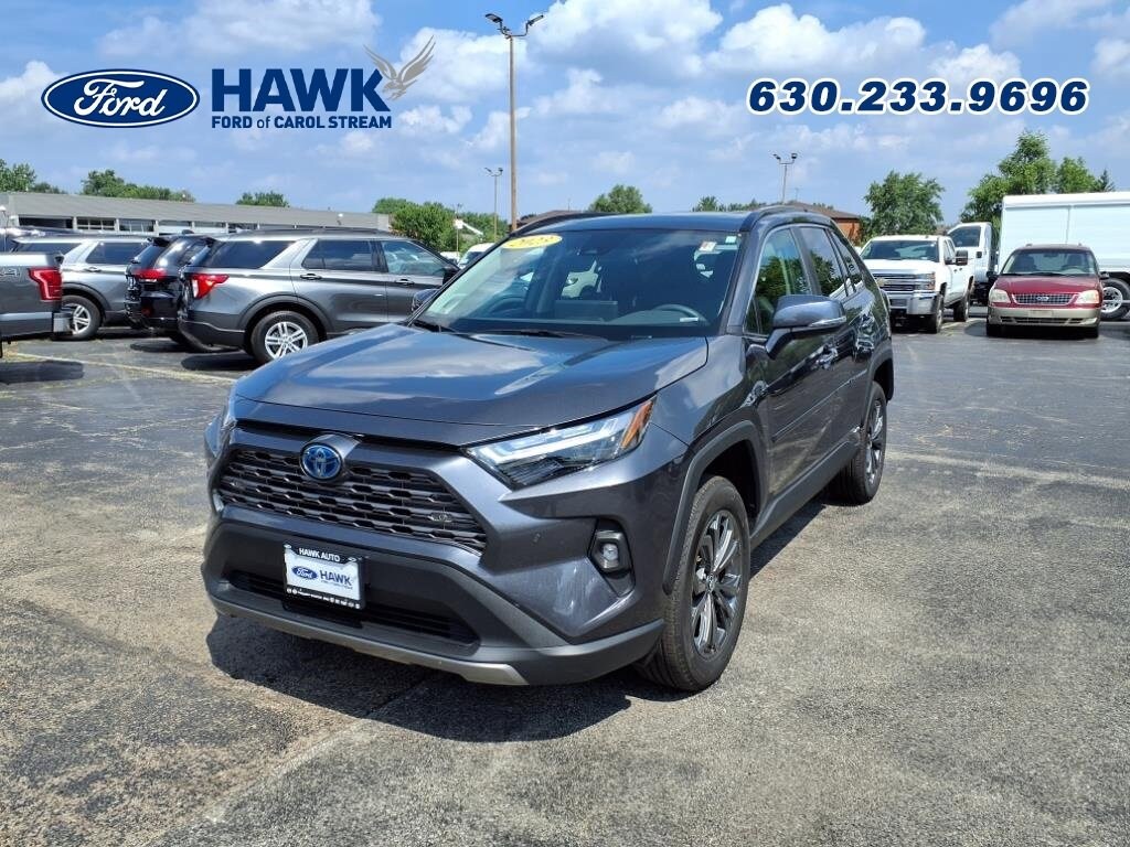 2023 Toyota RAV4 Hybrid Limited photo 3