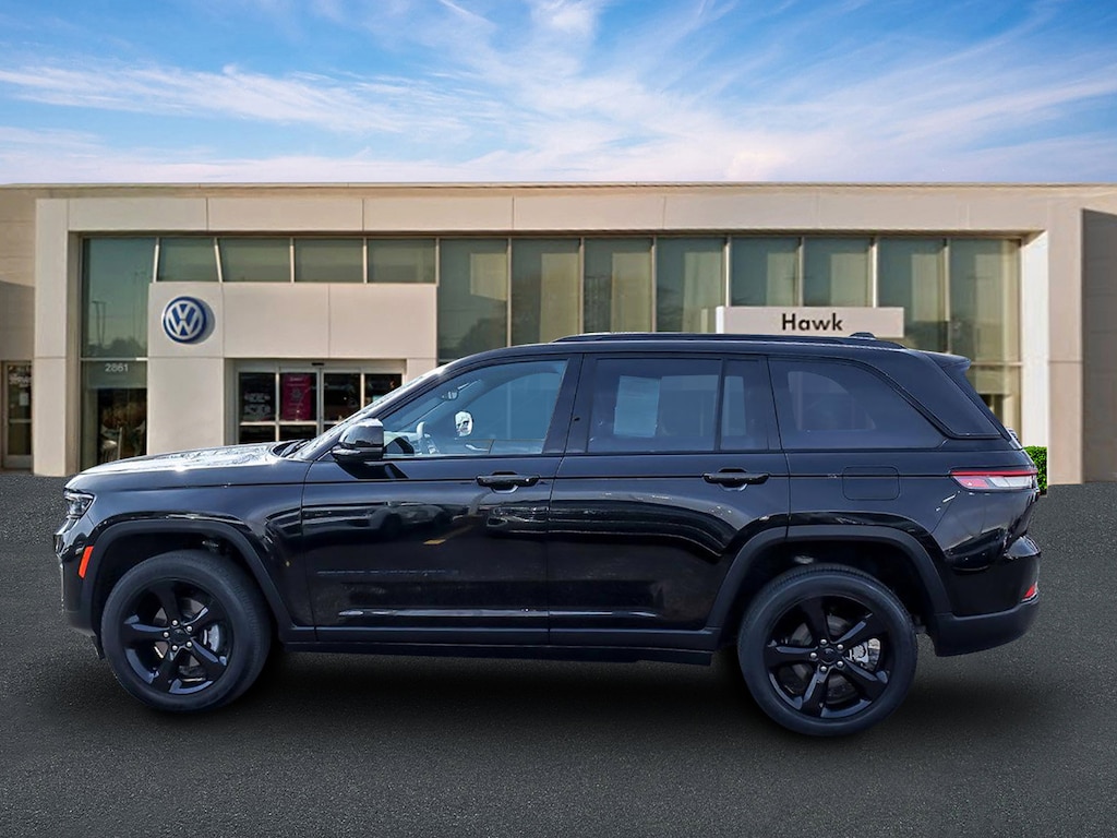 Used 2023 Jeep Grand Cherokee Altitude Altitude 4x4