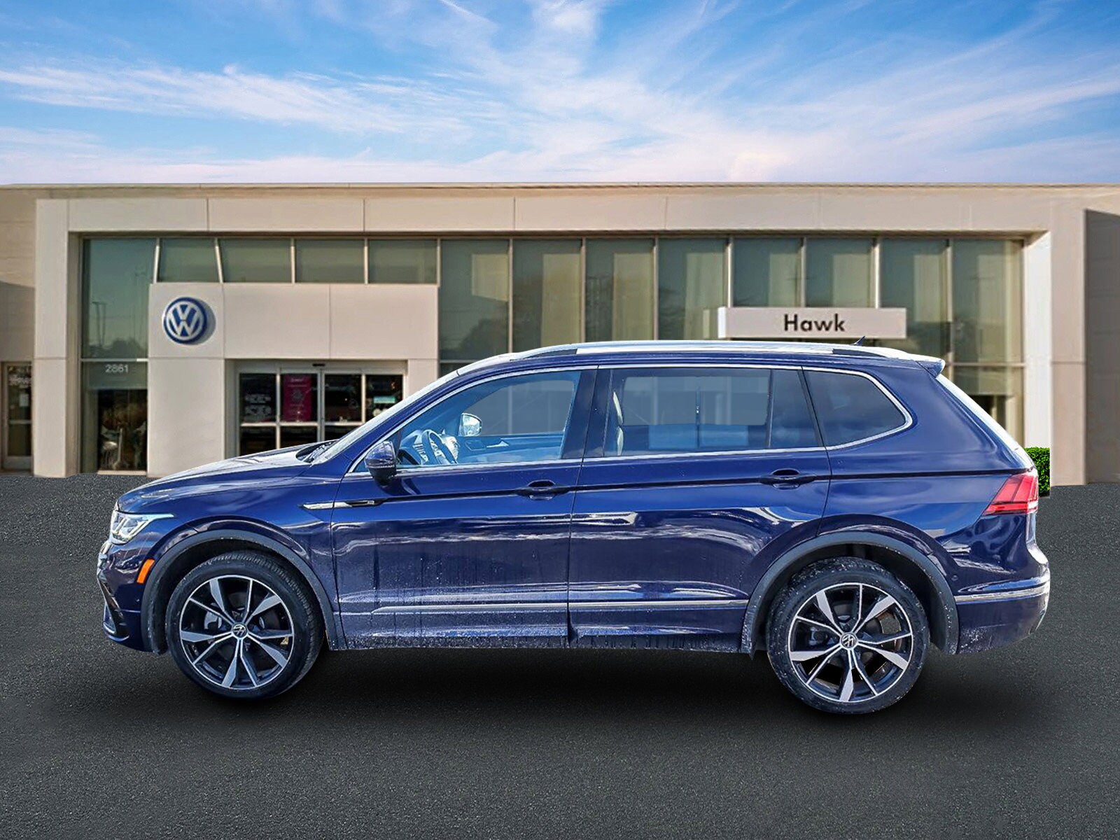 2022 VOLKSWAGEN TIGUAN - Image 4