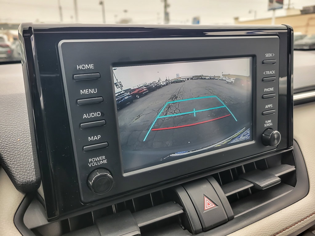 2019 TOYOTA RAV4 - Image 23