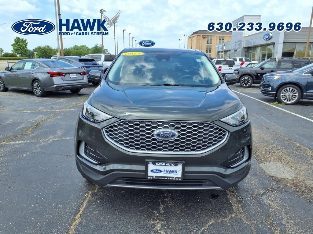 2024 Ford Edge SEL photo 2