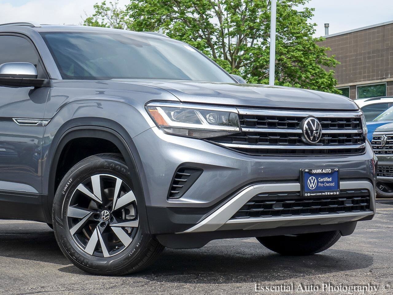 Used 2022 Volkswagen Atlas Cross Sport SE with VIN 1V2LC2CA8NC216042 for sale in Plainfield, IL