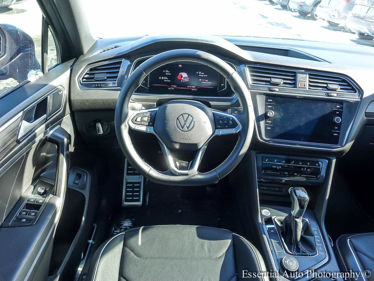 2023 VOLKSWAGEN TIGUAN - Image 12