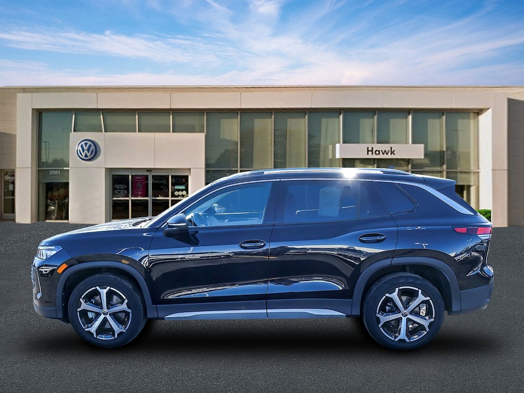 Used 2025 Volkswagen Tiguan SE 2.0T SE 4MOTION