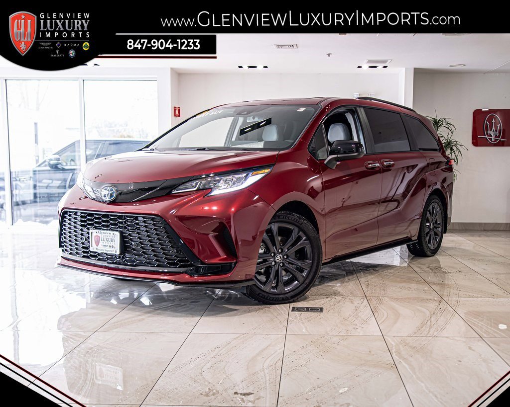 2025 TOYOTA SIENNA - Image 1