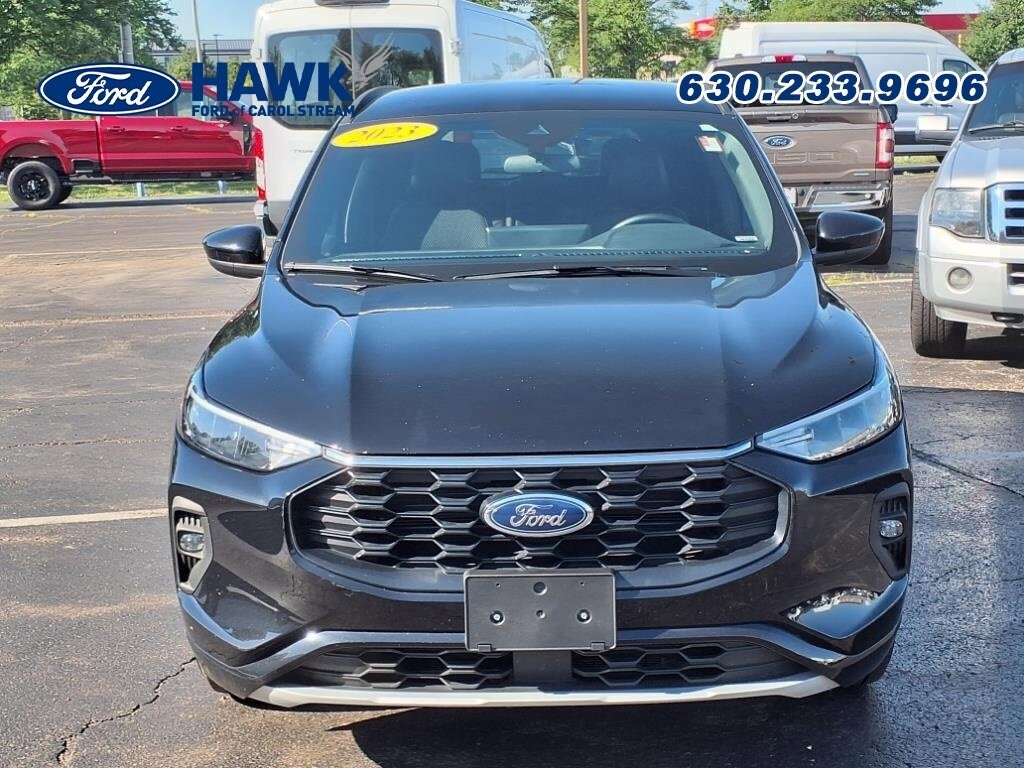 2023 Ford Escape ST-Line Select photo 2