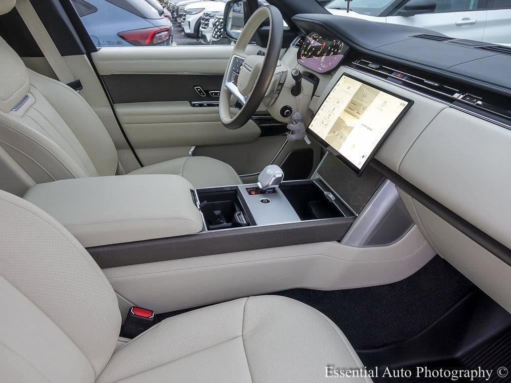 2025 Land Rover Range Rover SV - Photo 39