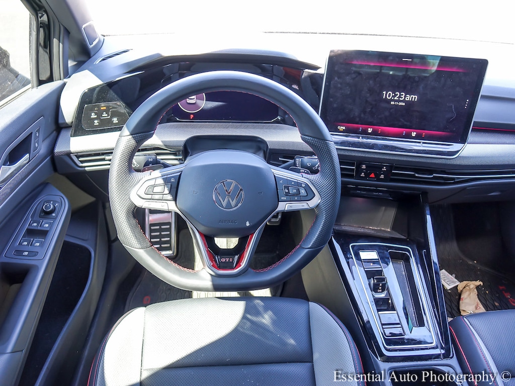 Used 2025 Volkswagen Golf GTI SE 2.0T SE DSG
