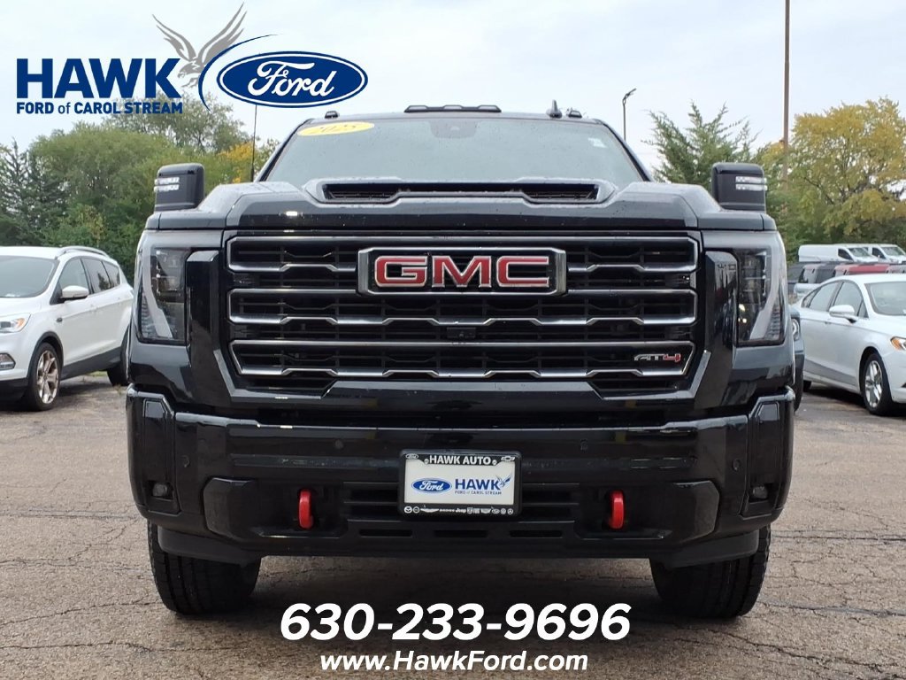 Used 2025 GMC Sierra 2500HD AT4 4WD Crew Cab 159 AT4