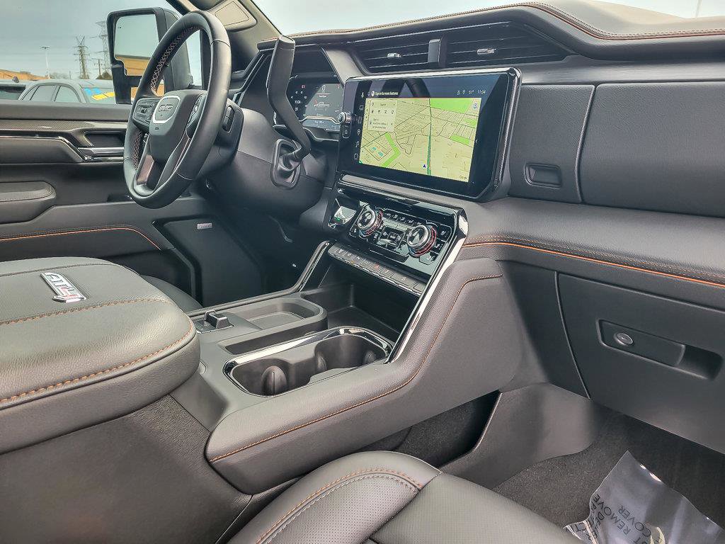 2025 GMC SIERRA HD - Image 30