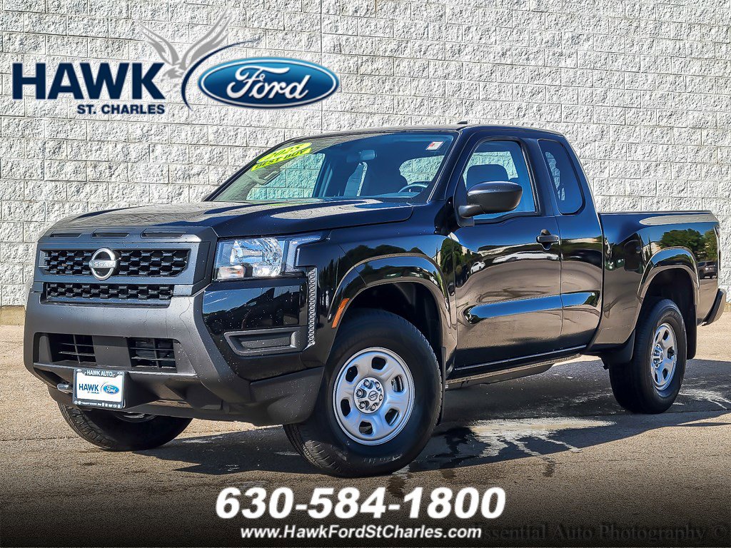 2025 Nissan Frontier S's photo