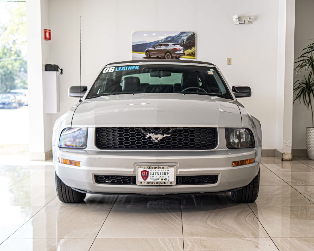 Used 2006 Ford Mustang Deluxe with VIN 1ZVFT84N765143347 for sale in Plainfield, IL