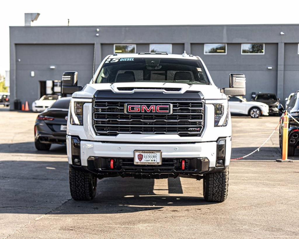 Used 2025 GMC Sierra 2500HD AT4 4WD Crew Cab 159 AT4