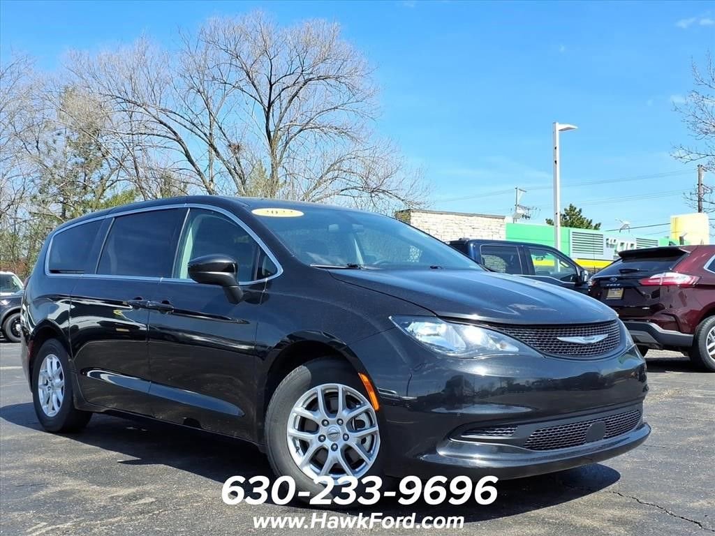 2022 Chrysler Voyager