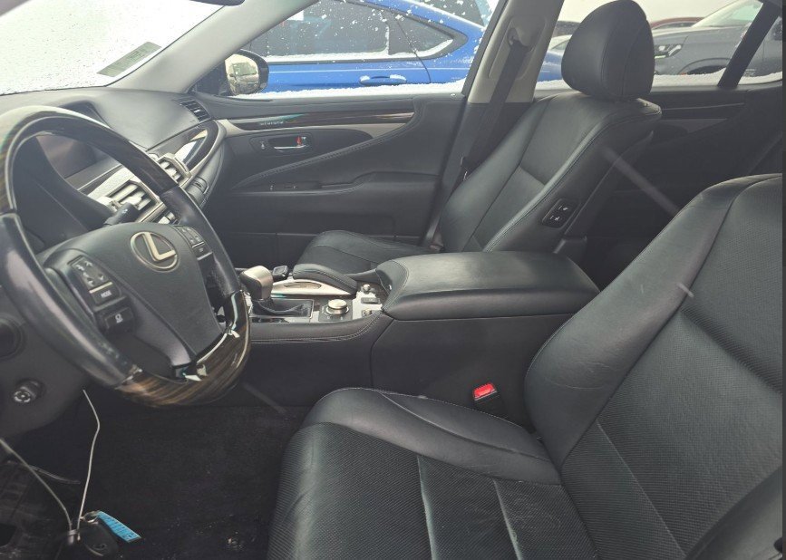 2017 LEXUS LS - Image 5