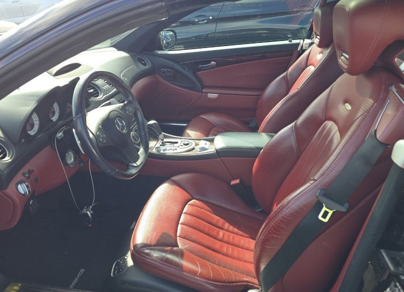 2011 Mercedes Benz SL 63 AMG photo 3