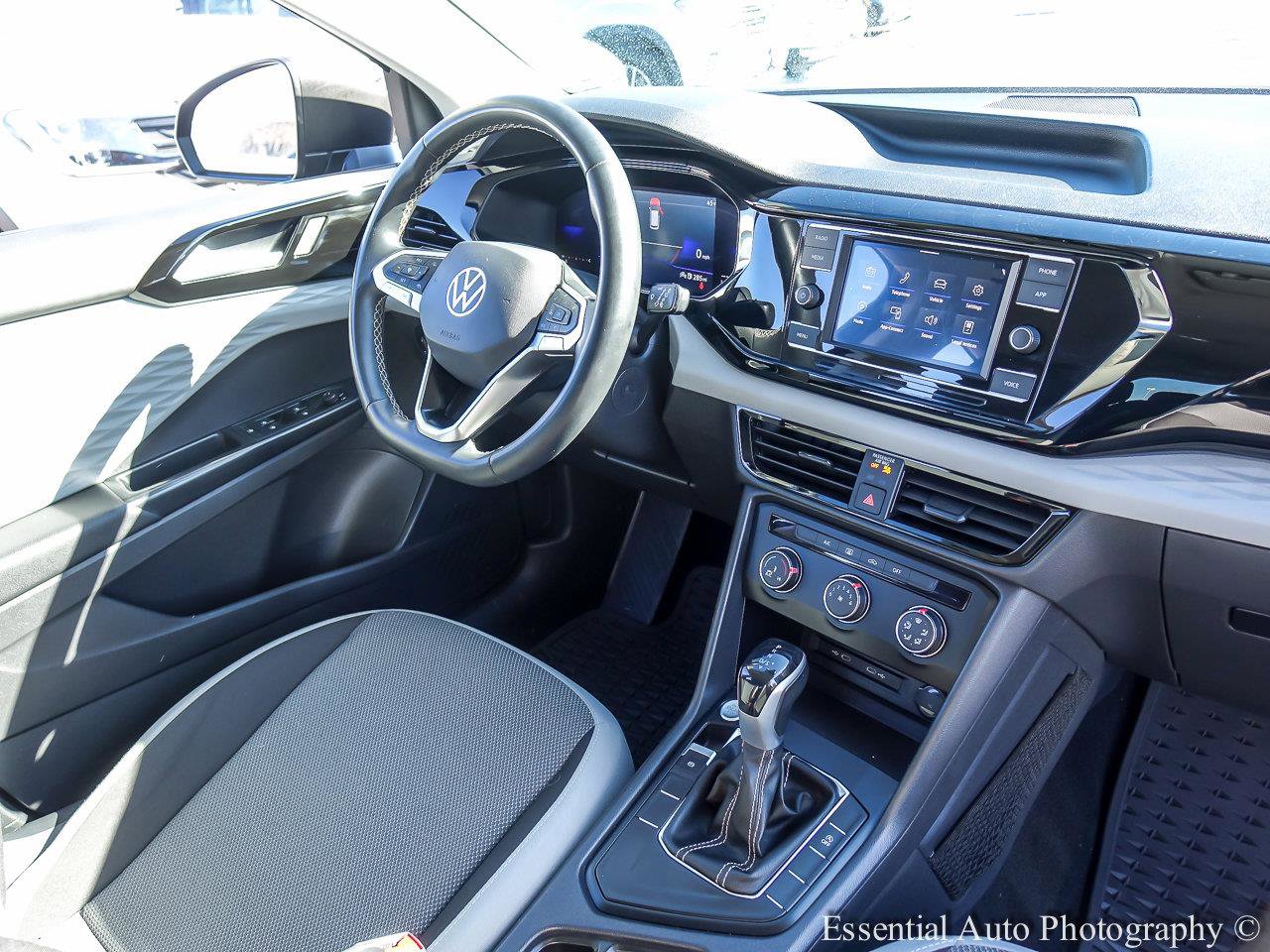 2022 VOLKSWAGEN TAOS - Image 22