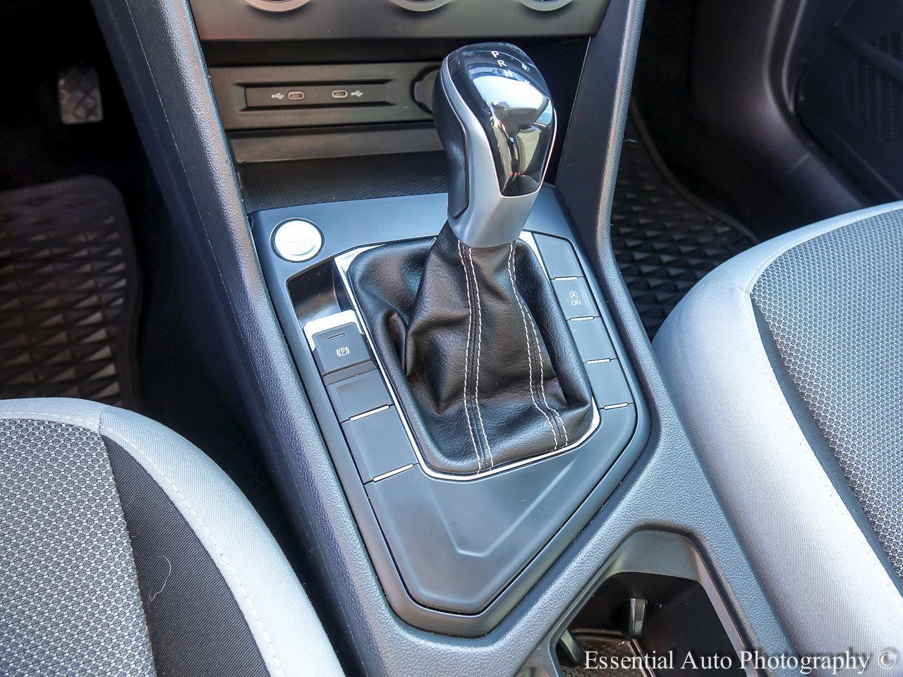 2022 VOLKSWAGEN TAOS - Image 16