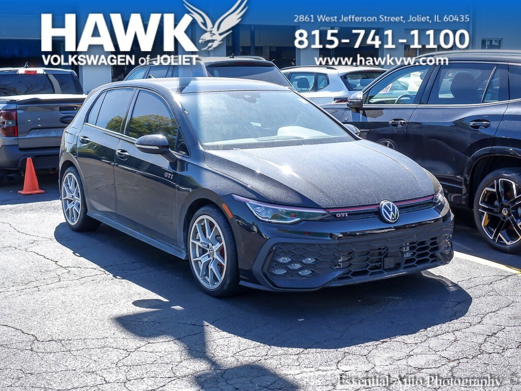 Used 2025 Volkswagen Golf GTI SE 2.0T SE DSG