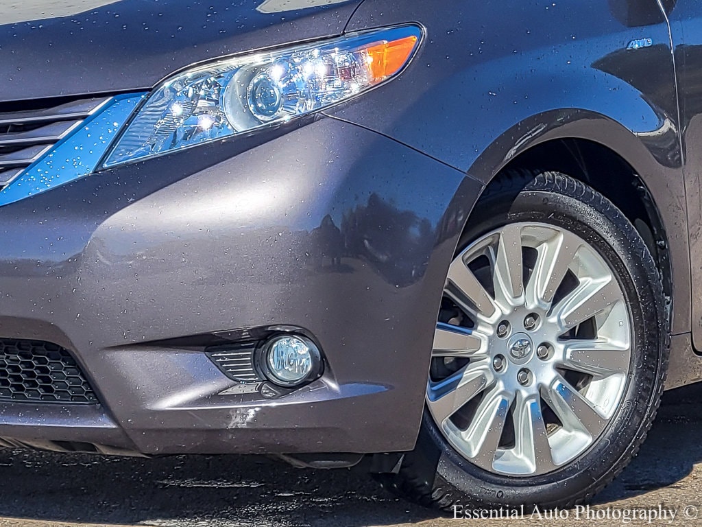 Used 2016 Toyota Sienna XLE Van