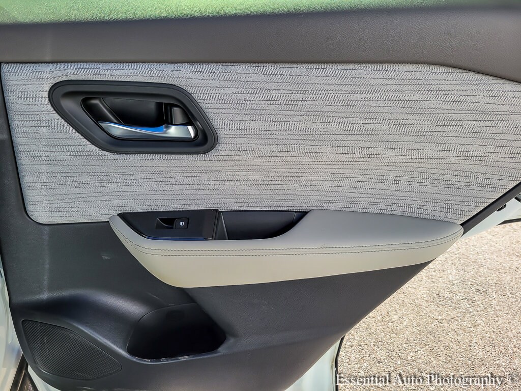 2023 NISSAN ROGUE - Image 19