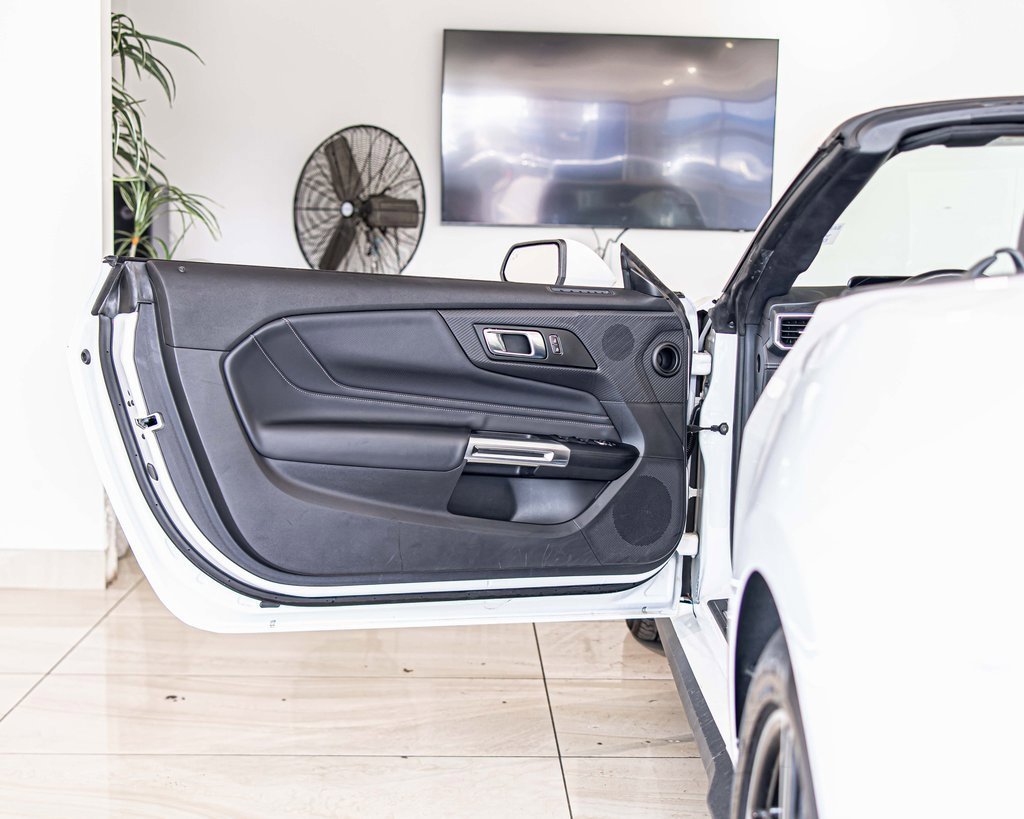 2024 FORD MUSTANG - Image 30