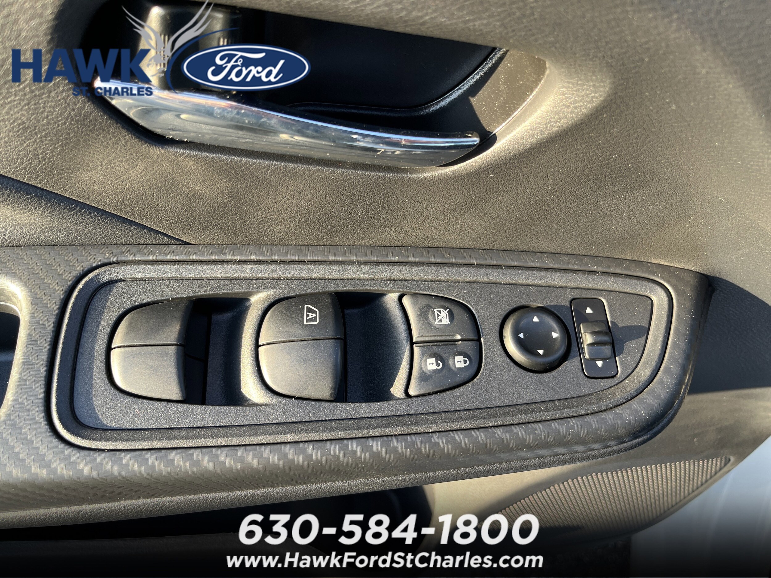 2025 NISSAN VERSA - Image 14