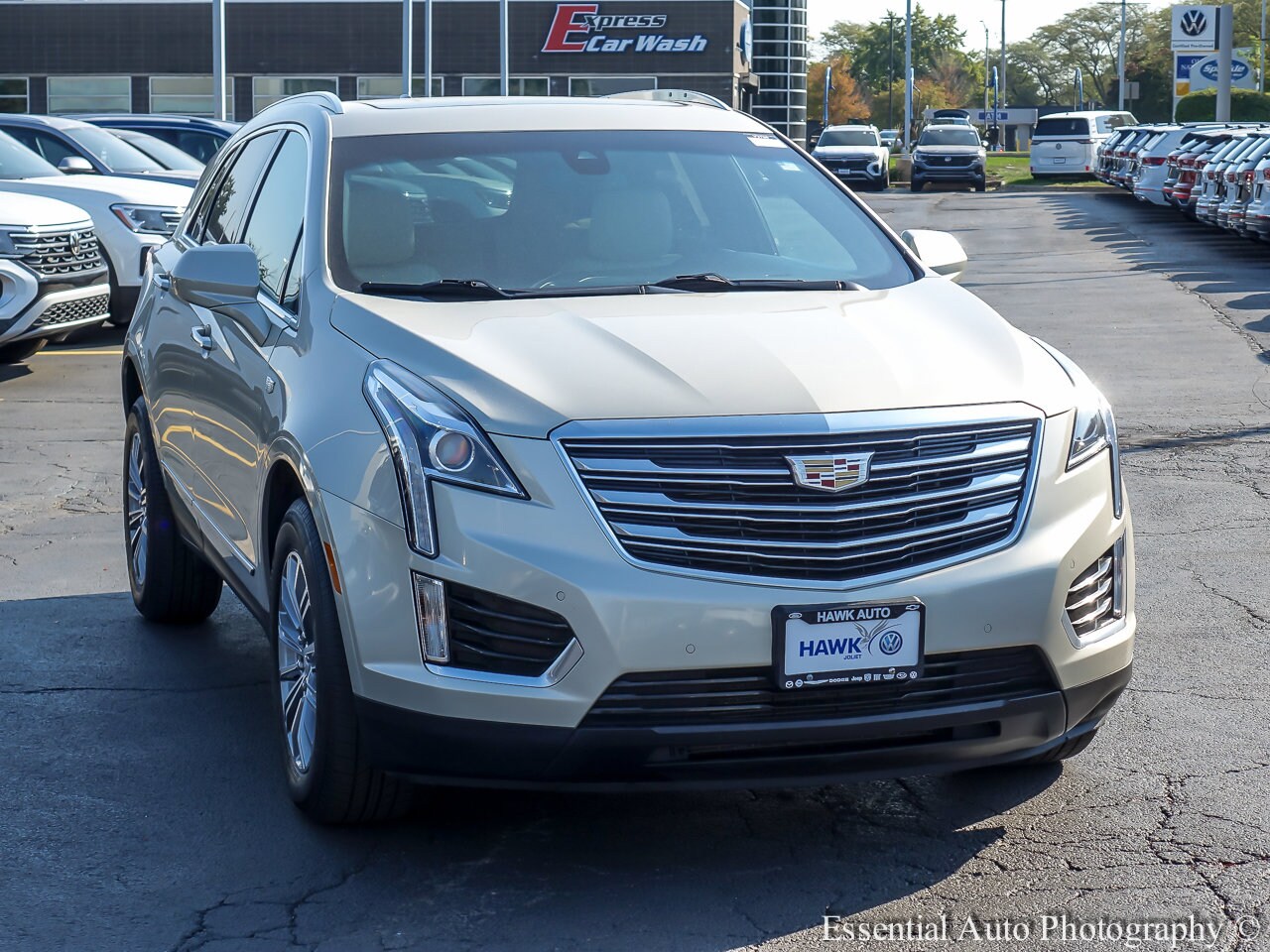 2017 Cadillac XT5 Luxury photo 2