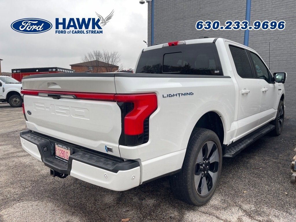 2022 Ford F-150 Lightning Platinum photo 2