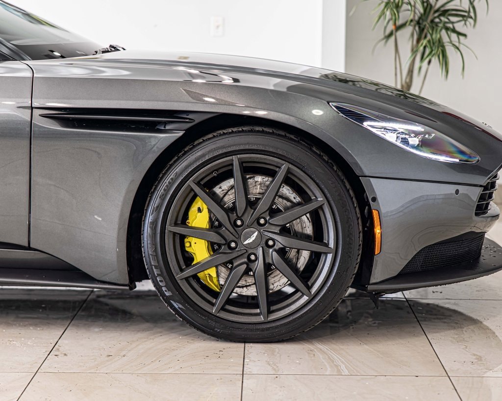 2020 ASTON MARTIN DB11 - Image 10