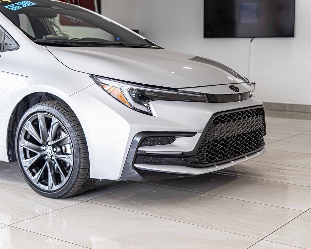 2024 Toyota Corolla SE photo 3