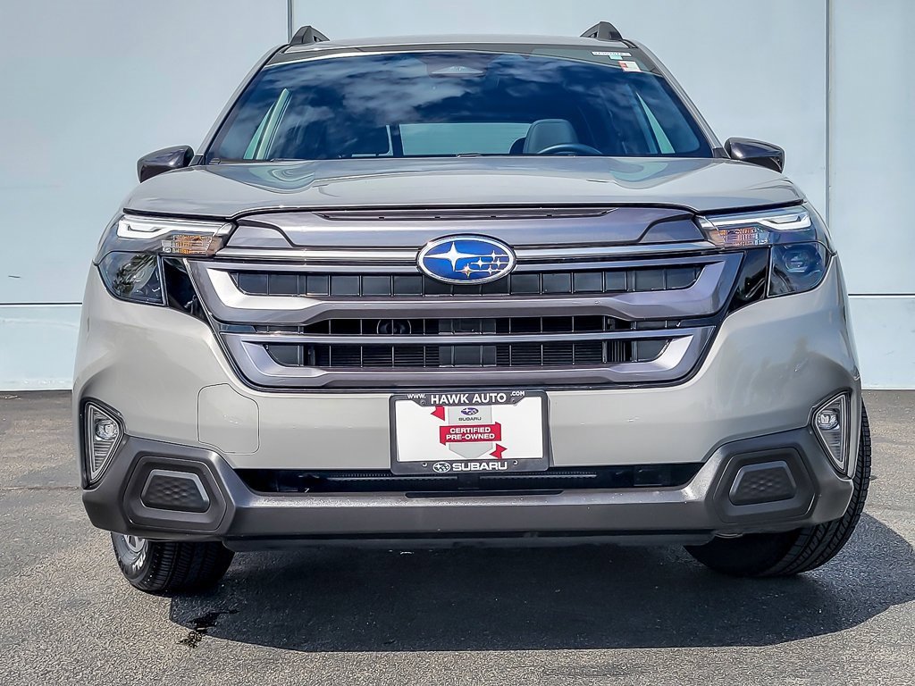2025 Subaru Forester Premium Base photo 3