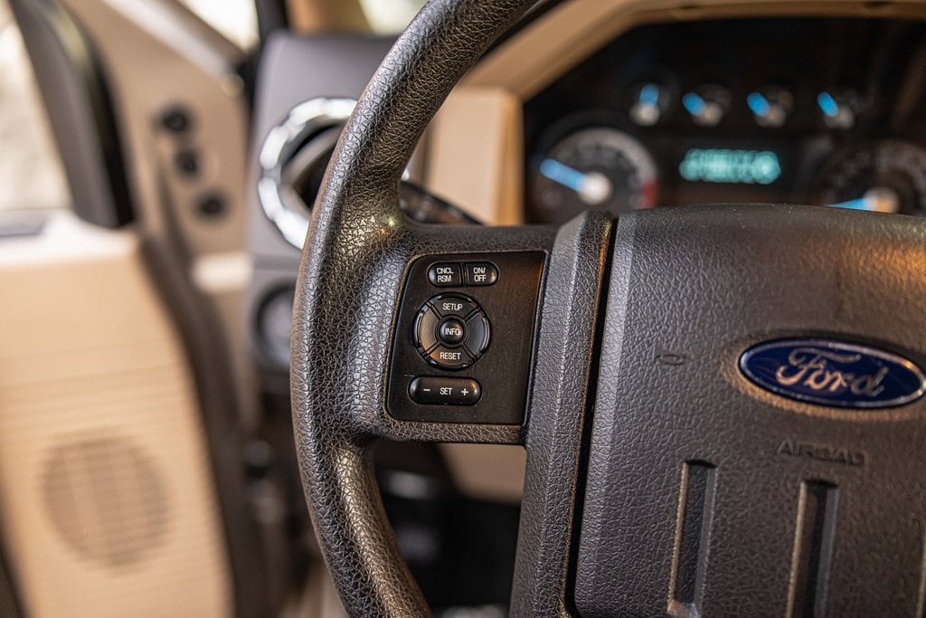 2011 FORD F-350 - Image 21