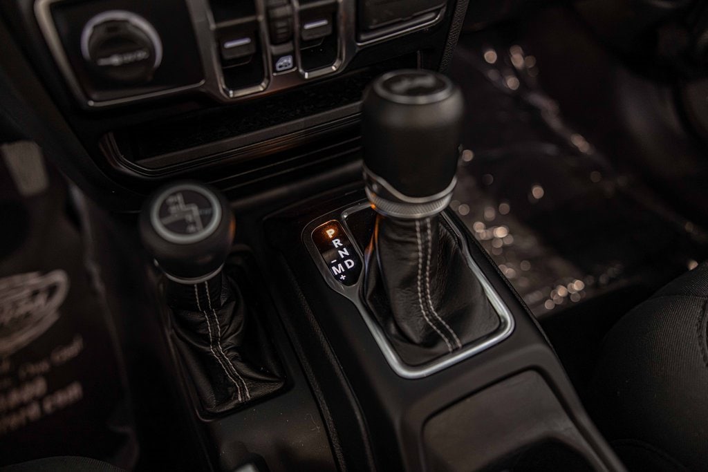 2022 JEEP WRANGLER - Image 30